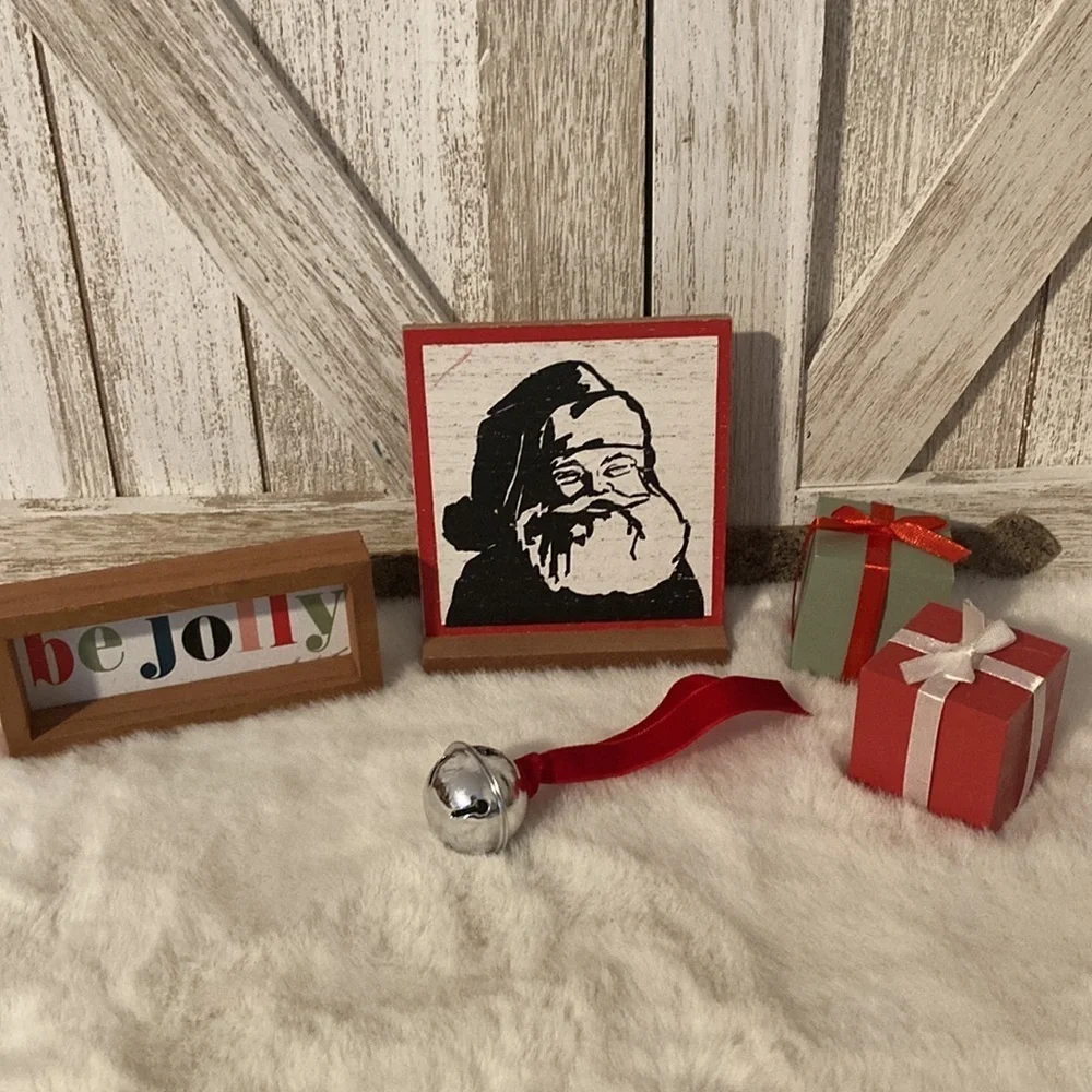 Target BP 2022 Christmas Be Jolly 5ct Tiered Tray Props